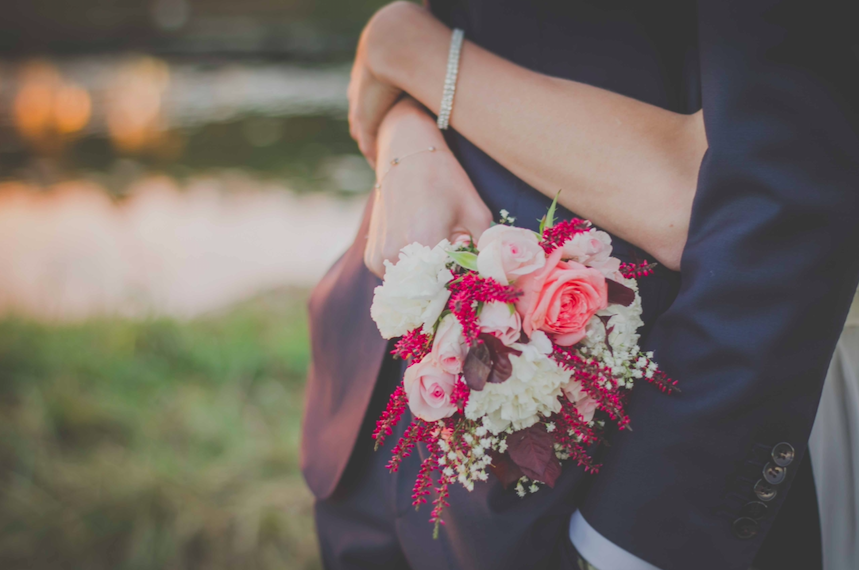 Fall inspired wedding bouquets